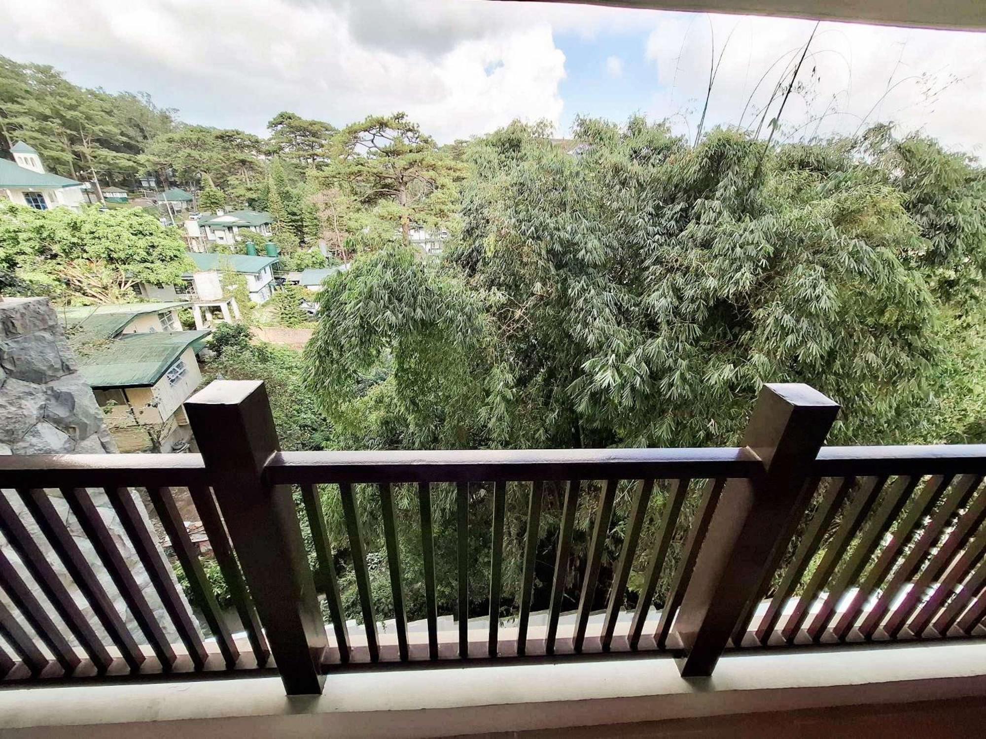 Cozy Pine Suites Baguio City Buitenkant foto